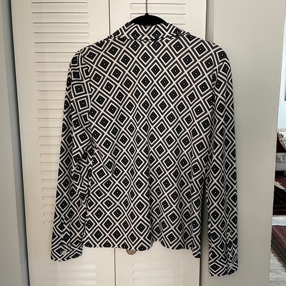 Micheal Kors button down size small - Picture 2 of 3
